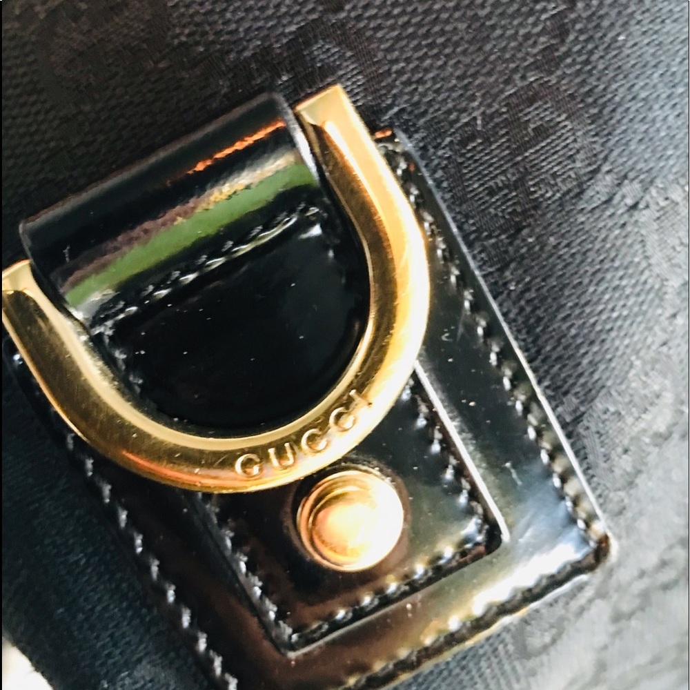 GUCCI Abbey Canvas GG Cross Body Black Bag with Patent Leather Straps - Picture 10 of 14